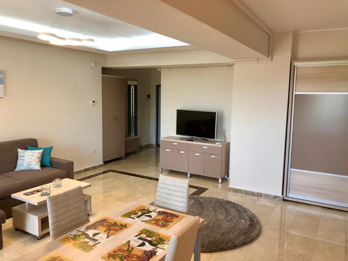 Sophia 3 Luxury Apartments มามายา ภายนอก รูปภาพ